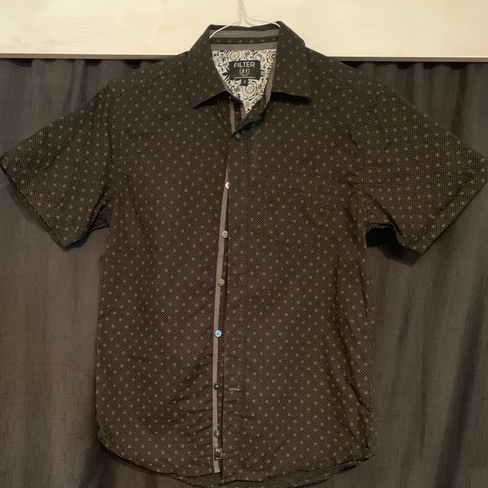 Filter button down short sleeve shirt.